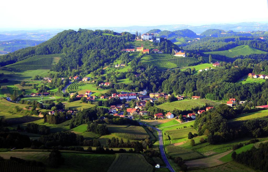 Schloss Kapfenstein Extérieur photo